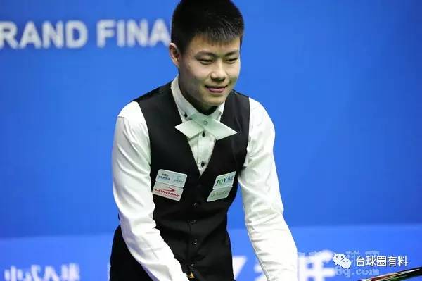 汉密尔顿心态彻底崩溃？突发社媒大清洗！取消关注所有人连法拉利都不留